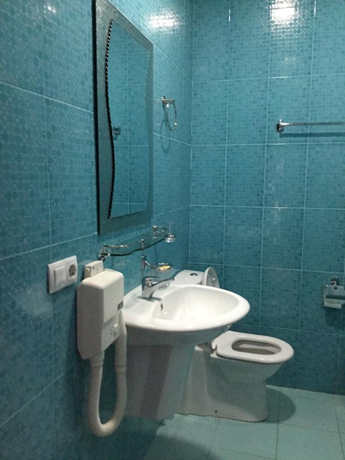 Sunny Land Hotel Chakvi Ngoại thất bức ảnh