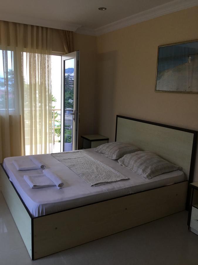 Sunny Land Hotel Chakvi Ngoại thất bức ảnh