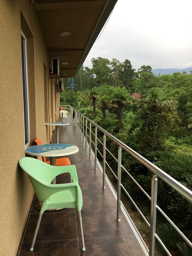 Sunny Land Hotel Chakvi Ngoại thất bức ảnh